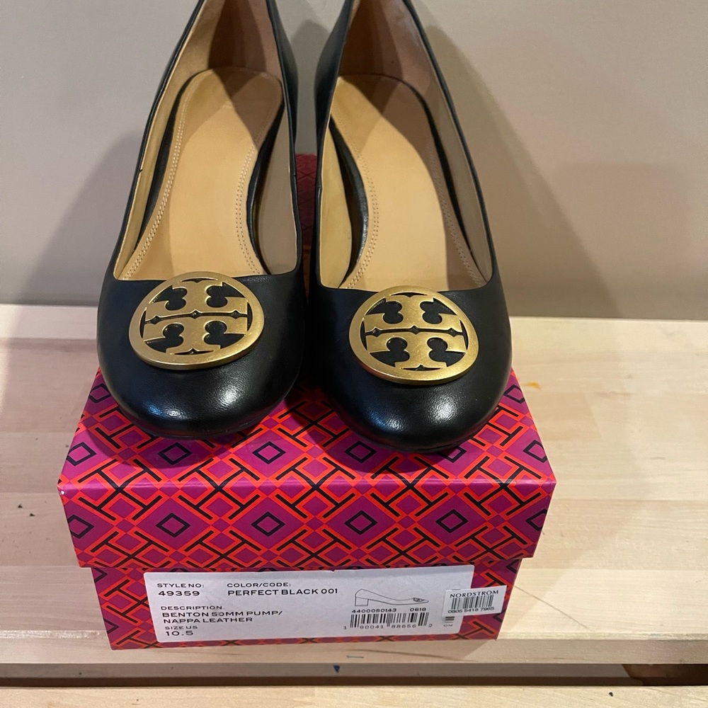 Tori Burch Pumps